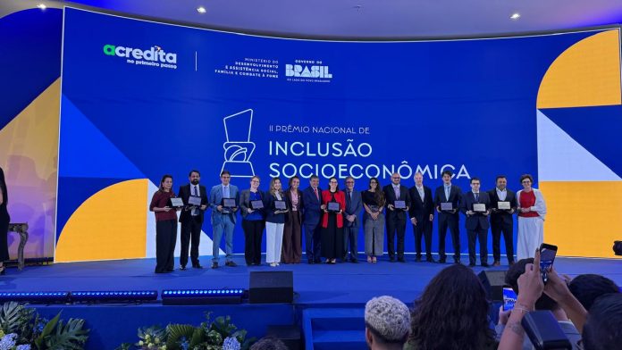 ministerio-do-desenvolvimento-e-assistencia-social-premia-instituto-exito-no-2o-premio-nacional-de-inclusao-socioeconomica-|-delio-andrade
