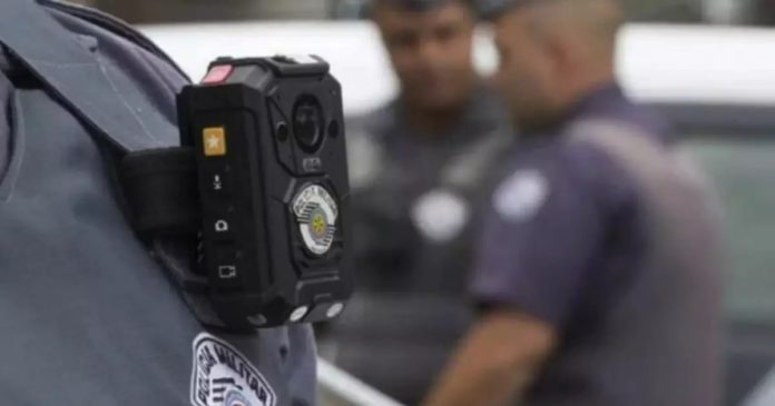 motorola-solutions-destaca-cameras-corporais-com-imagens-ao-vivo-na-laad-security-milipol-brazil-2026-|-delio-andrade